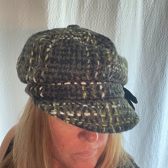NWOT Size L/XL H&M green white plaid newsboy cap with green velvet bow - Picture 2 of 10